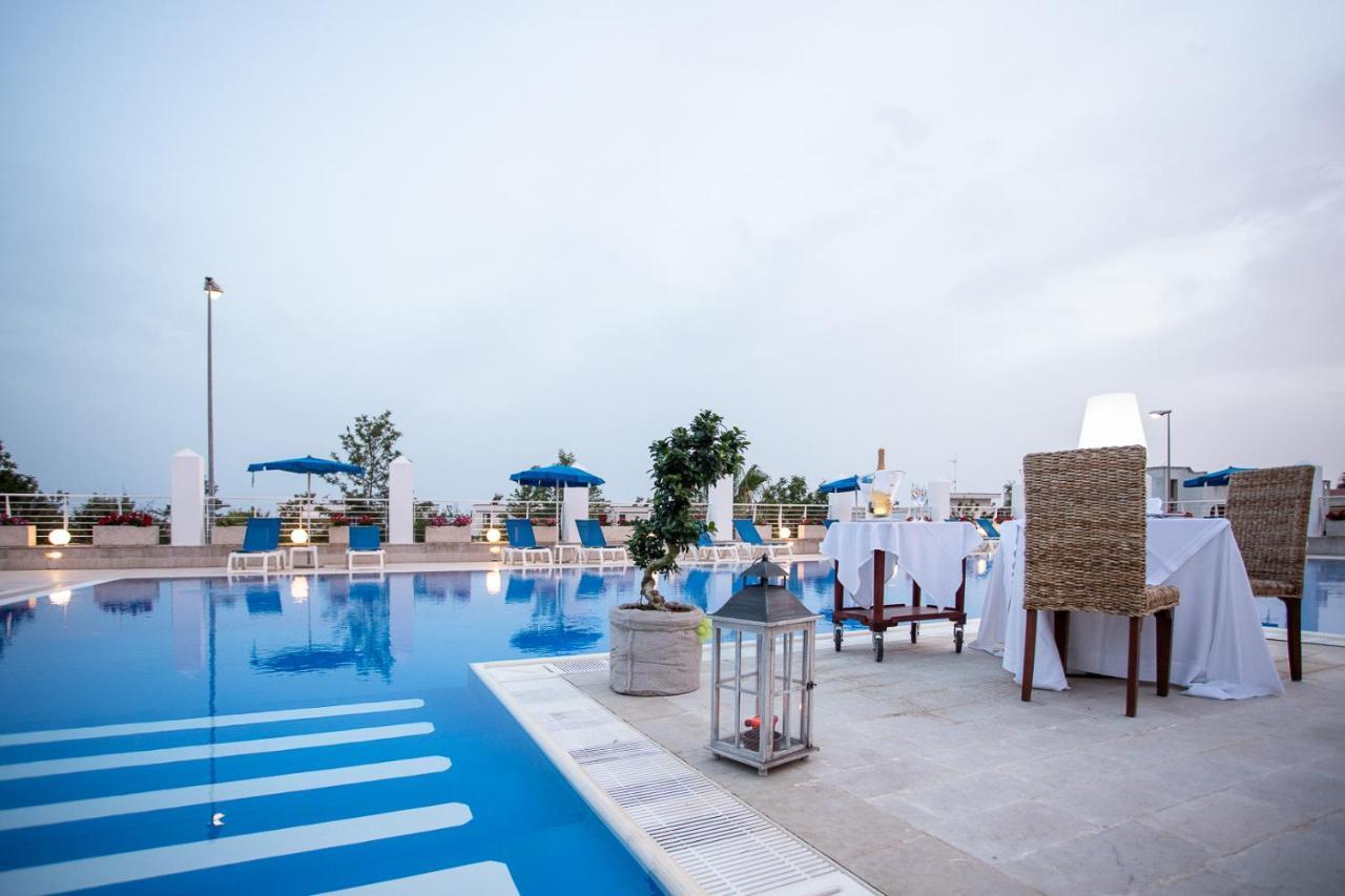 Club Azzurro Hotel & Resort Porto Cesareo Eksteriør billede